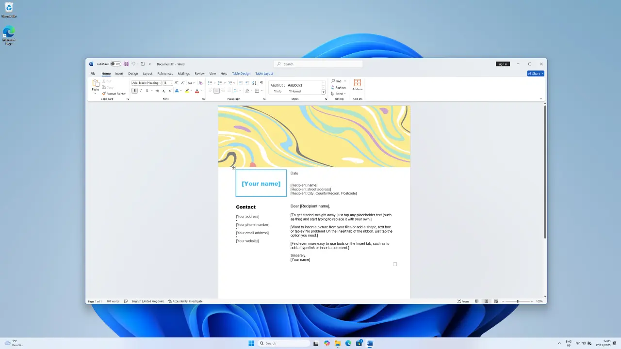 Écran d'ordinateur affichant un CV sur Microsoft Word sous Windows 11, avec en-tête jaune et sections contact, résumé, expérience.