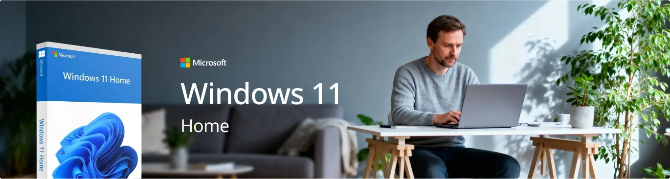 Un homme utilise un ordinateur portable sur un bureau moderne et lumineux avec des plantes ; à gauche, boîte et logo Windows 11 Home.