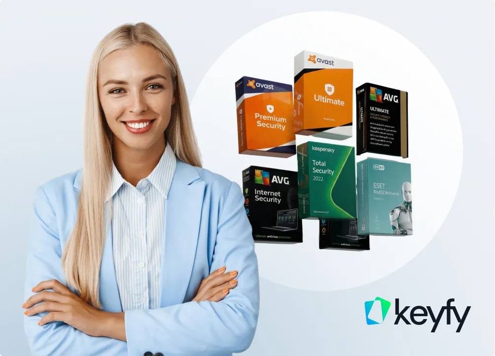 Une femme souriante en veste bleu clair, bras croisés, devant des boîtes d'antivirus Avast, AVG, Kaspersky et ESET. Logo Keyfy en bas à droite.