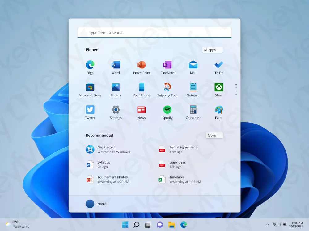 Un écran d'ordinateur montre le menu Démarrer de Windows 11 avec des applications épinglées comme Word, Excel, Edge et d'autres. En dessous, les fichiers recommandés sont listés. La barre des tâches avec diverses icônes est visible en bas de l'écran.