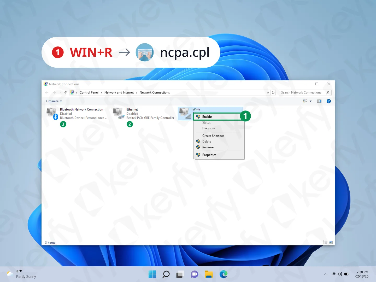 Un bureau Windows 11 montre la fenêtre Connexions réseau. Un menu contextuel pour le Wi-Fi est ouvert, avec Activer mis en évidence. En haut, des instructions indiquent WIN+R → ncpa.cpl pour accéder à cet écran.